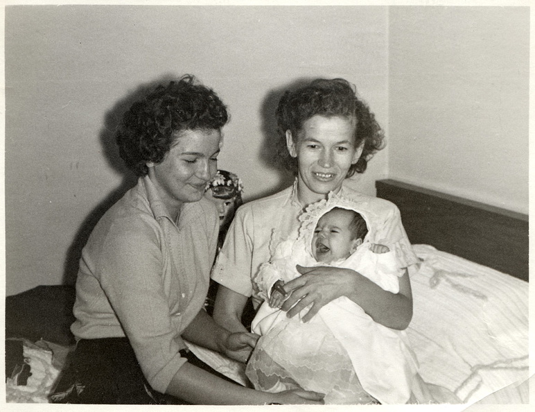 1956.09 Oksana, Olha, and Helen.jpg